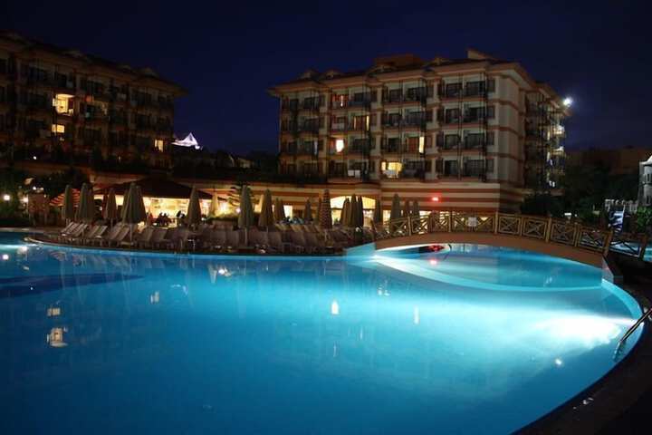 Pool 33 of 120
