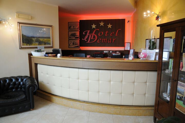 Hotel Interior 5 of 38