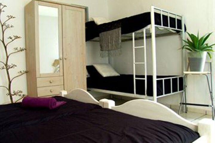 Room 17 of 46