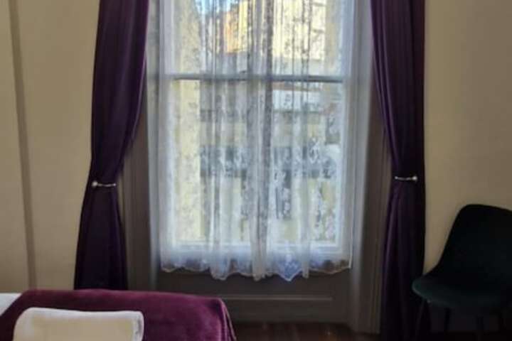 Room 143 of 263