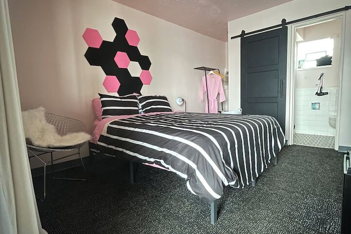 Room 69 of 131