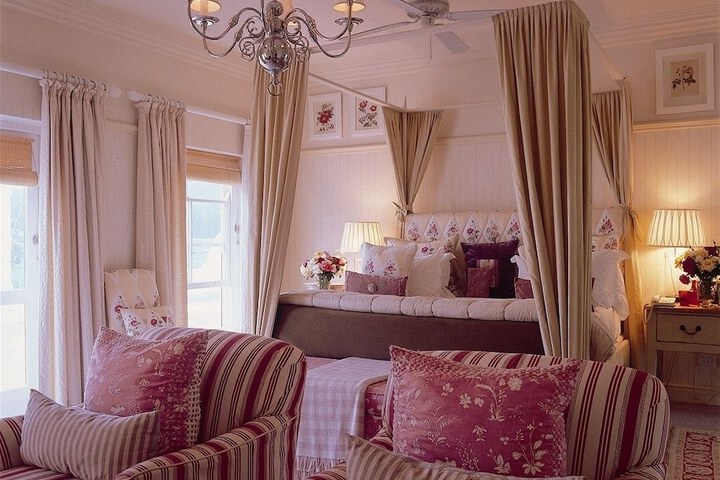 Room 11 of 45