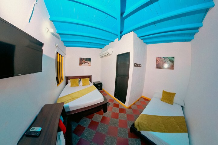 Room 6 of 21