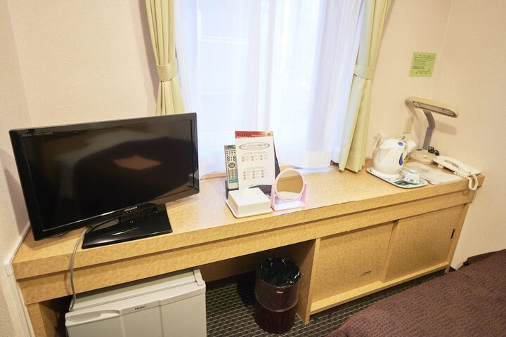 Room 4 of 31