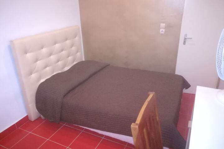Room 8 of 62