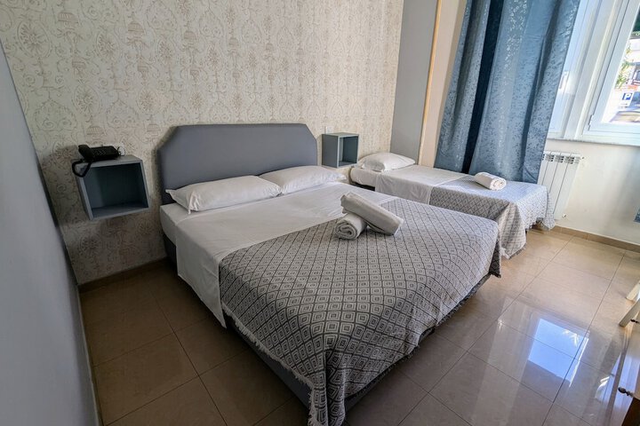 Room 34 of 59
