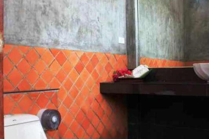 Clean Restrooms