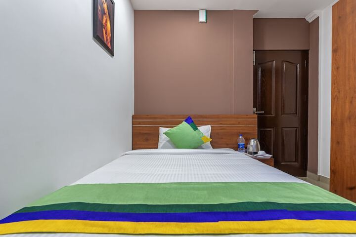 Room 15 of 31