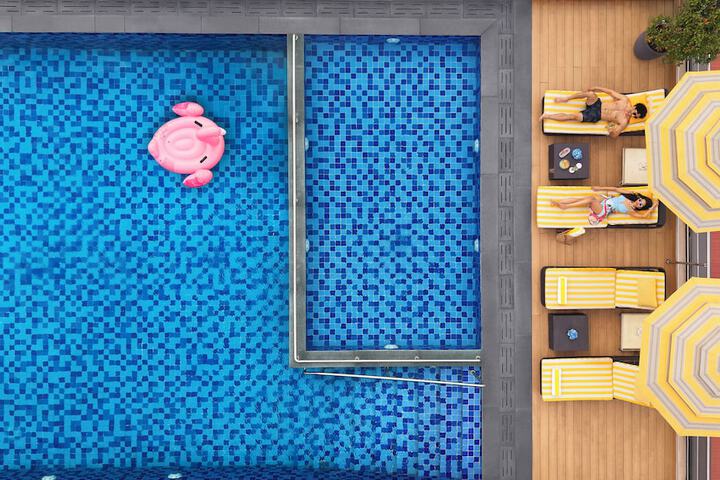 Pool Hotel