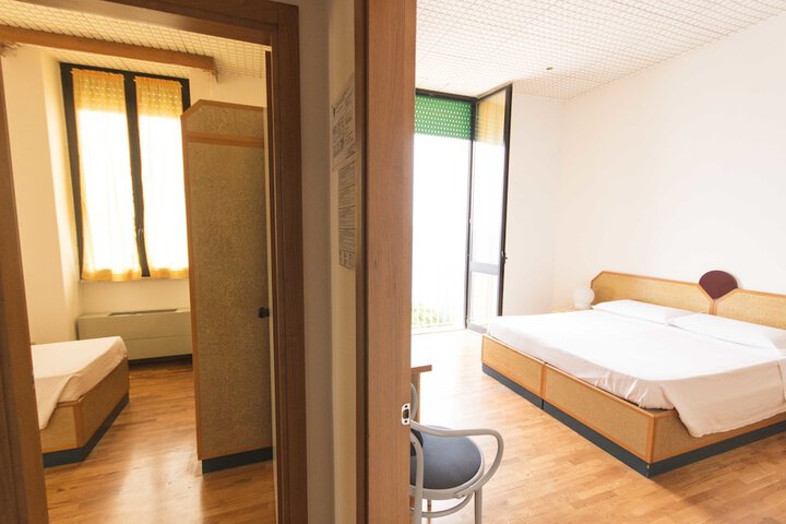 Room 5 of 36