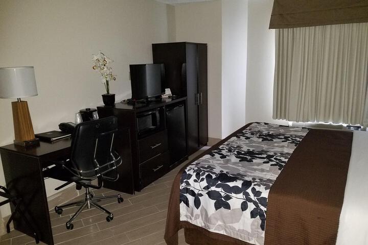Room 74 of 100