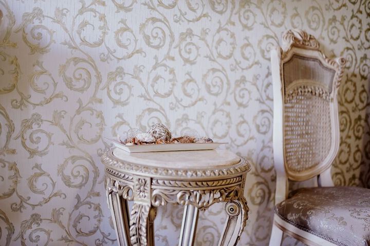 Room 27 of 120