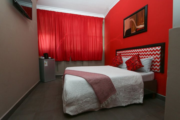 Room 15 of 26