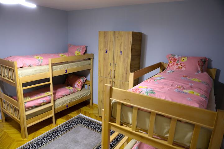 Room 7 of 34