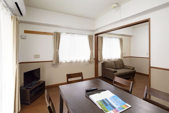 Room 7 of 62