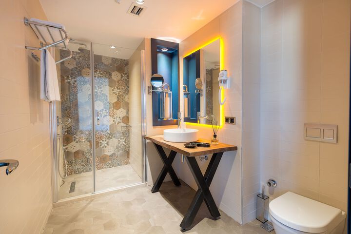 Bathroom Photo