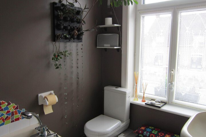 Room 10 of 11