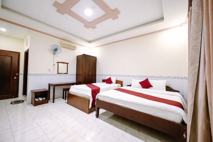 Room 9 of 53