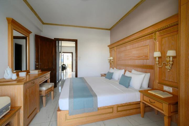 Room 35 of 107