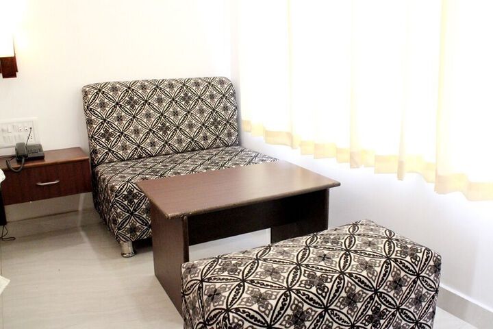 Room 9 of 30