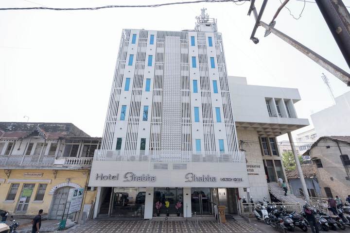 Hotel Bhabha
