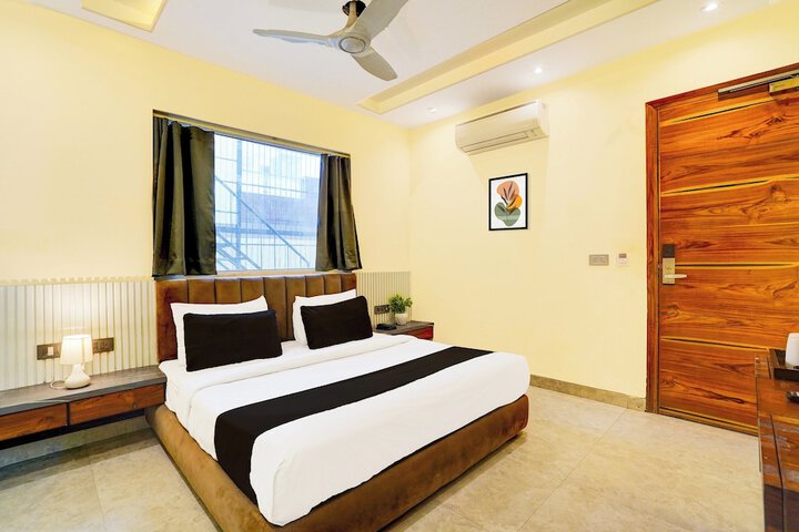 Room 21 of 41