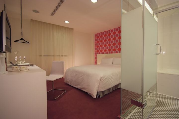 Room 23 of 50
