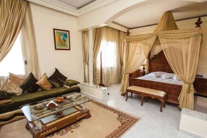 Room amenity