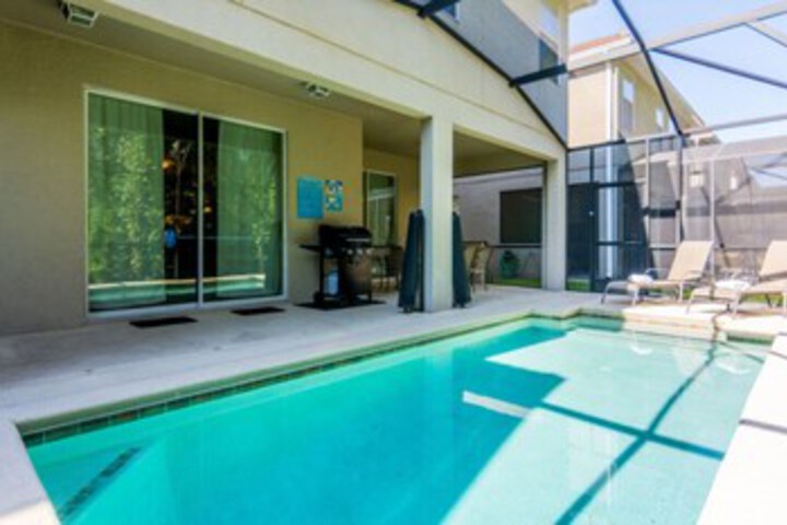 Pool 27 of 61