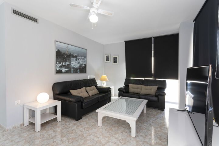 Room 15 of 32