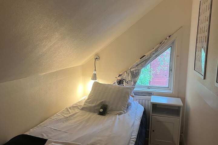 Room 30 of 65