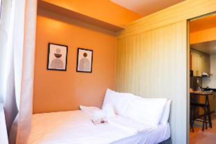 Room 10 of 52