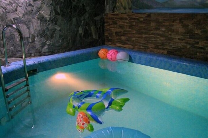 Pool 43 of 57