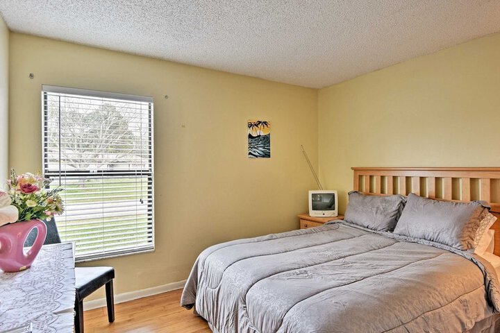 Room 4 of 35