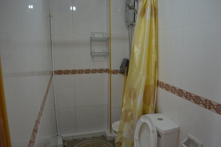 Room 103 of 141