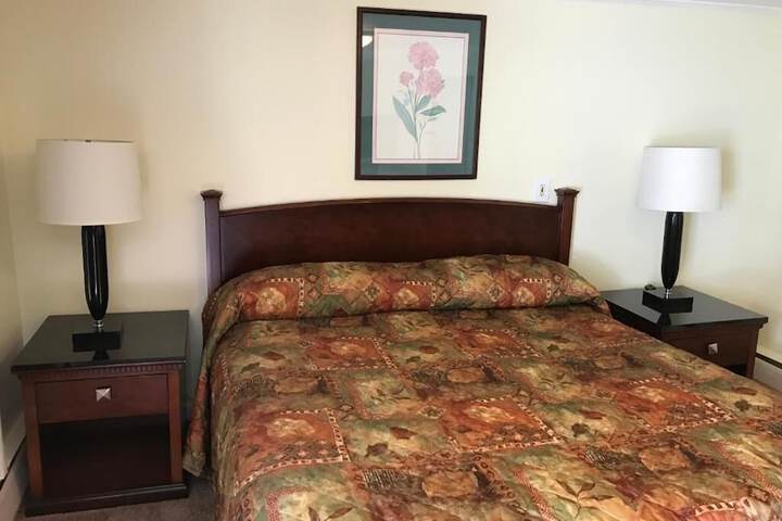 Room 9 of 20