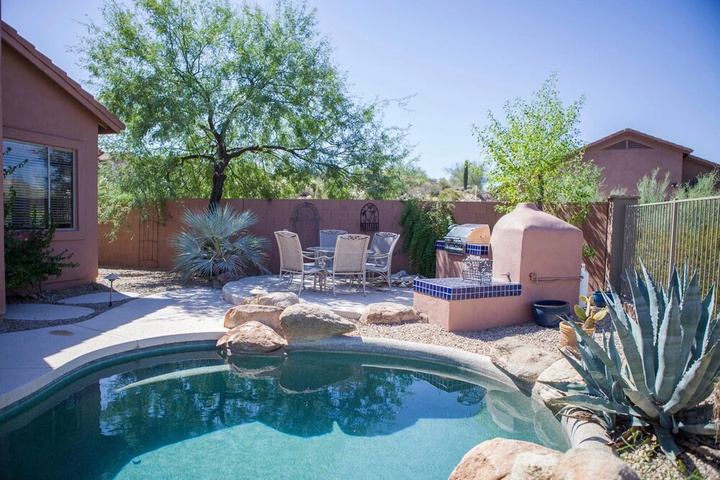 Pool 16 of 24