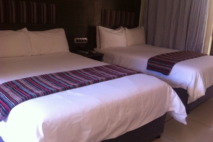 Room 6 of 30