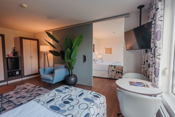 Room 47 of 135