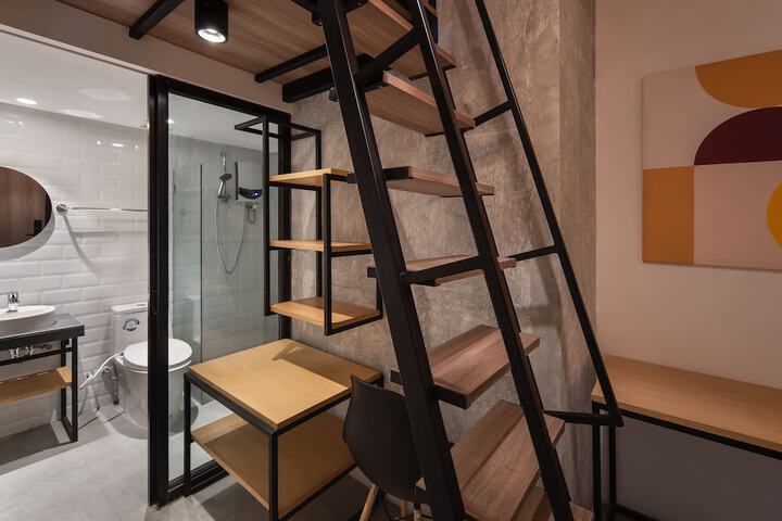 Room 14 of 24