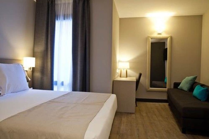 Room 4 of 31