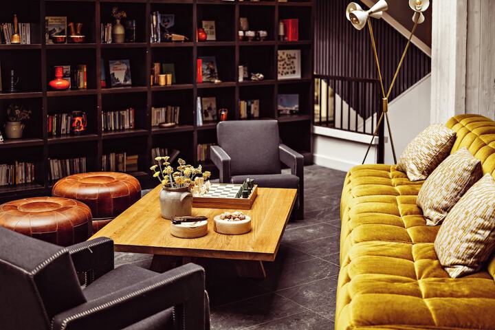 Guest Lobby