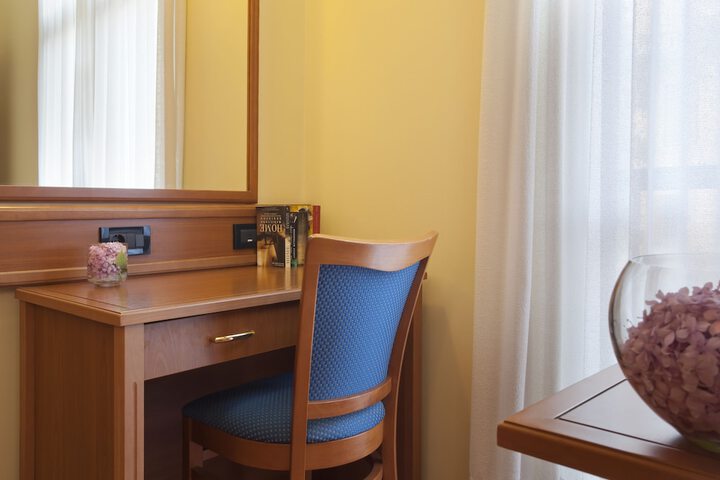 Room amenity