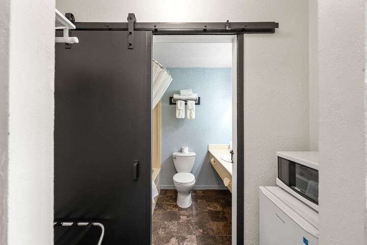 Room 45 of 69