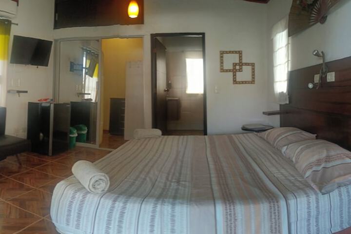 Room 11 of 36