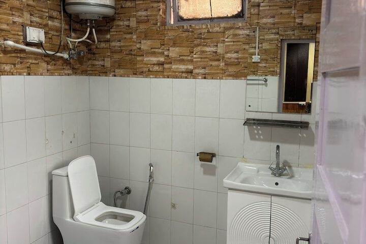 Room 33 of 57