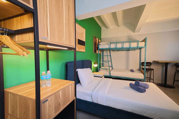 Room 22 of 69