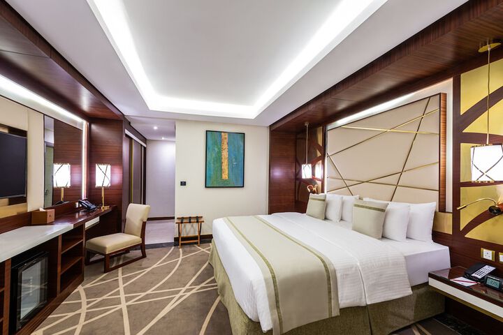 Room 16 of 47