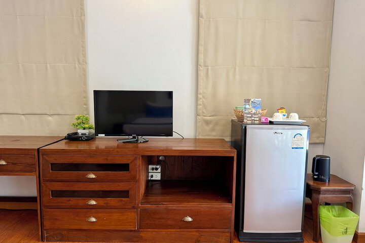 Room 13 of 66