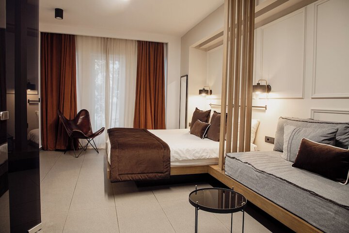 Room 17 of 70